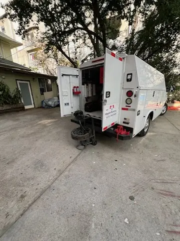 Magnet Plumbing service vehicle on-site for Faucet Repair in Palm